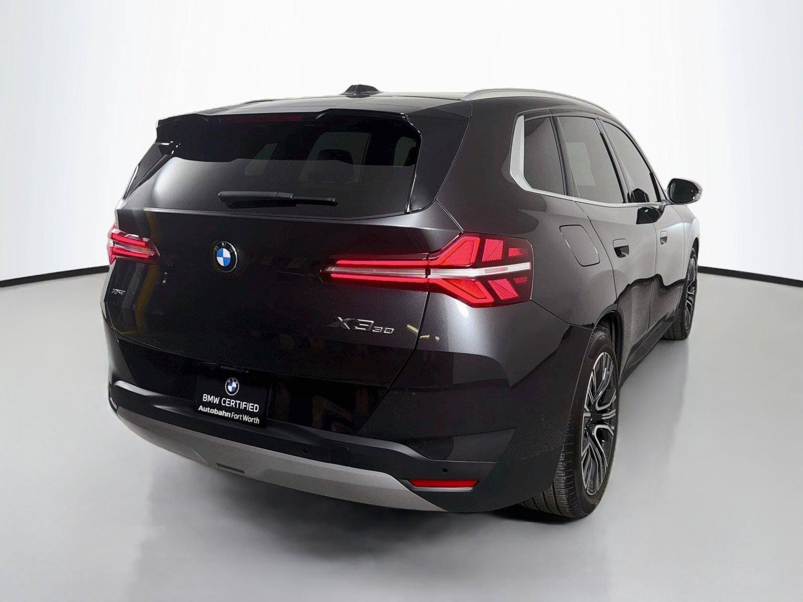 Used 2025 BMW X3 xDrive30i w/ Premium Package AWD/4WD image 5