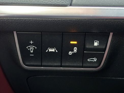 Used 2019 Kia Stinger GT2 AWD/4WD image 15