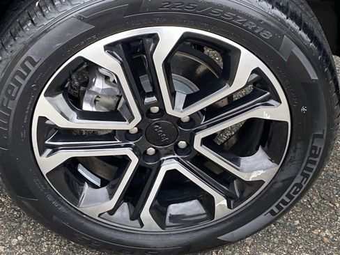 Certified 2022 Jeep Compass Limited w/ Sun and Sound Group image 27