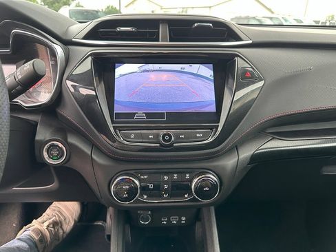 Used 2023 Chevrolet TrailBlazer RS w/ Convenience Package FWD image 17