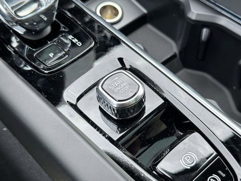 New 2026 Volvo XC60 B5 Plus w/ Protection Package Premier image 7