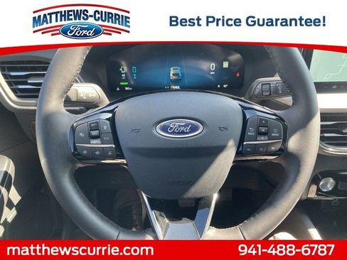 New 2025 Ford Escape SE w/ PHEV Premium Package image 18