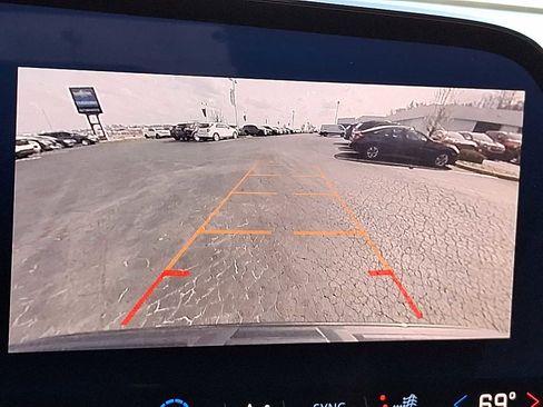 Used 2025 Chevrolet Tahoe LT image 17