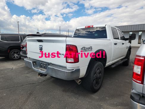 Used 2018 RAM 2500 Tradesman w/ Chrome Appearance Group AWD/4WD image 5