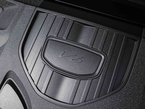 Used 2023 Porsche Panamera Platinum Edition image 20