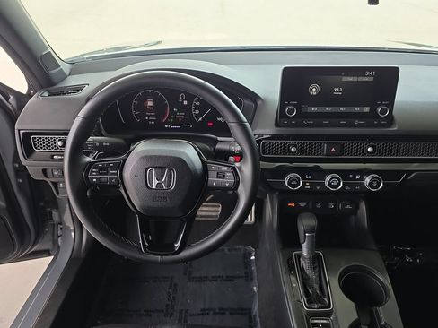 Used 2025 Honda Civic Sport image 19