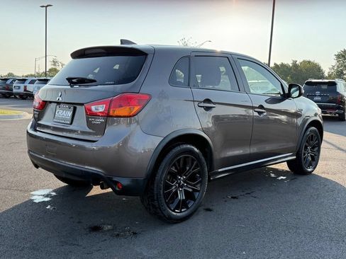 Used 2017 Mitsubishi Outlander Sport ES AWD/4WD image 5