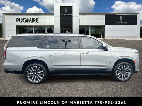 Used 2023 Cadillac Escalade ESV Sport w/ Touring Package AWD/4WD image 8