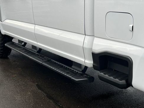 Certified 2024 Ford F250 XLT image 9