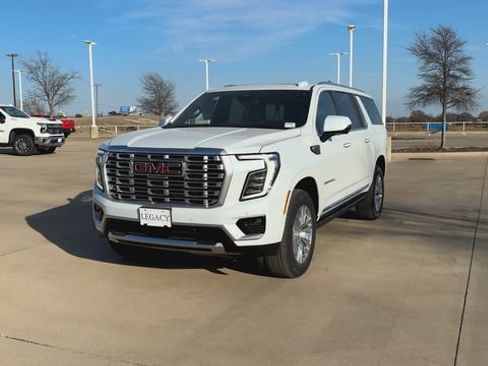 New 2026 GMC Yukon XL Denali w/ Sun & Power Step Package RWD image 4