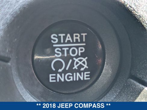 Used 2018 Jeep Compass Limited AWD/4WD image 33