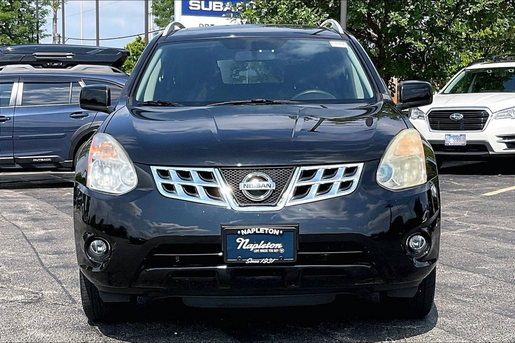 Used 2013 Nissan Rogue SV w/ Premium Pkg AWD/4WD image 3