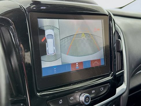Used 2018 Chevrolet Traverse Premier w/ Driver Confidence II Package FWD image 23