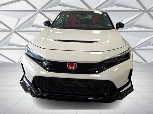 Used 2023 Honda Civic Type R image 3