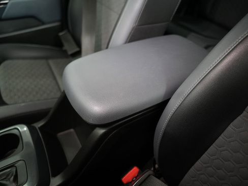 Used 2015 Chevrolet Colorado Z71 w/ LPO, Gearon Divider Package image 26