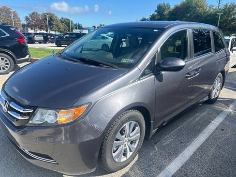 Used 2017 Honda Odyssey EX-L image 2