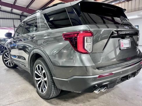 Used 2020 Ford Explorer ST w/ Premium Technology Package AWD/4WD image 7