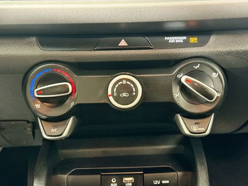 Used 2018 Kia Rio S image 15