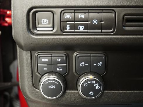 Used 2023 Chevrolet Tahoe RST w/ Luxury Package AWD/4WD image 9