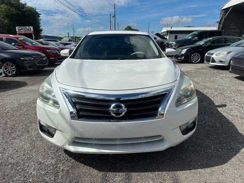 Used 2015 Nissan Altima 2.5 SL w/ Technology Package FWD image 2