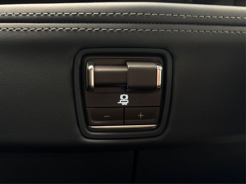 New 2025 Cadillac Escalade IQ Luxury 2 w/ LPO, Radiant Package image 28