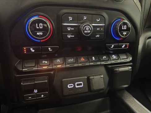 Used 2020 Chevrolet Silverado 1500 LT Trail Boss AWD/4WD image 21