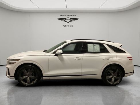 Used 2025 Genesis GV70 3.5T Sport w/ Sport Advanced Package AWD/4WD image 2