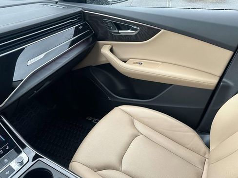 Used 2023 Audi Q8 Premium Plus image 35