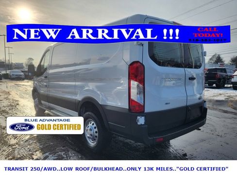 Used 2024 Ford Transit 250 Low Roof AWD w/ Exterior Upgrade Package image 6