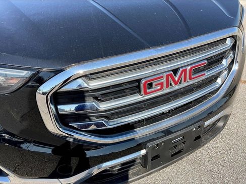 Used 2021 GMC Terrain SLT image 8