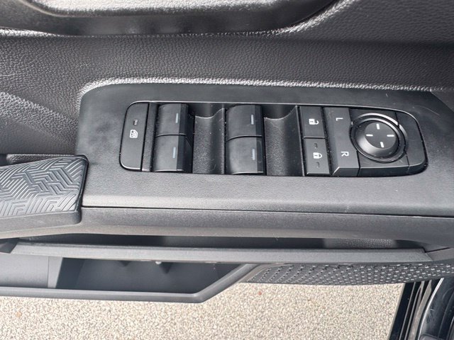 Used 2024 Toyota Tacoma SR RWD image 12