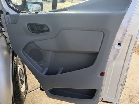 Used 2015 Ford Transit 350 XL image 16