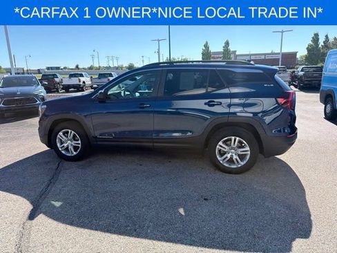Used 2023 GMC Terrain SLE w/ Driver Convenience Package FWD image 7