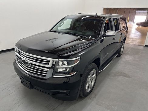 Used 2019 Chevrolet Suburban Premier w/ Max Trailering Package image 24