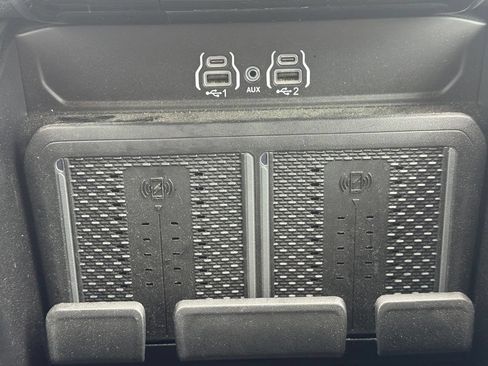 Used 2026 RAM 3500 Laramie AWD/4WD image 37