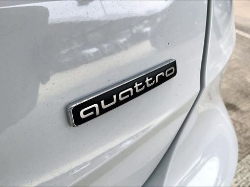 Used 2024 Audi Q3 2.0T Premium Plus w/ Premium Plus Package AWD/4WD image 10