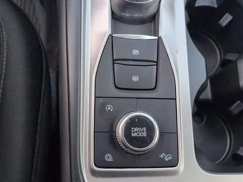 Used 2020 Ford Explorer XLT w/ Comfort Package AWD/4WD image 29