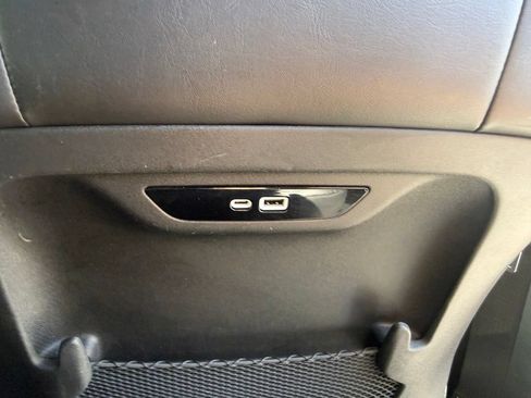 Used 2025 Chrysler Pacifica Select FWD image 55