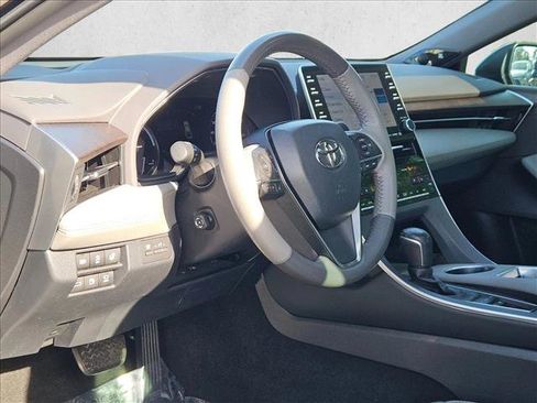 Used 2021 Toyota Avalon Limited w/ Advanced Safety Package image 10