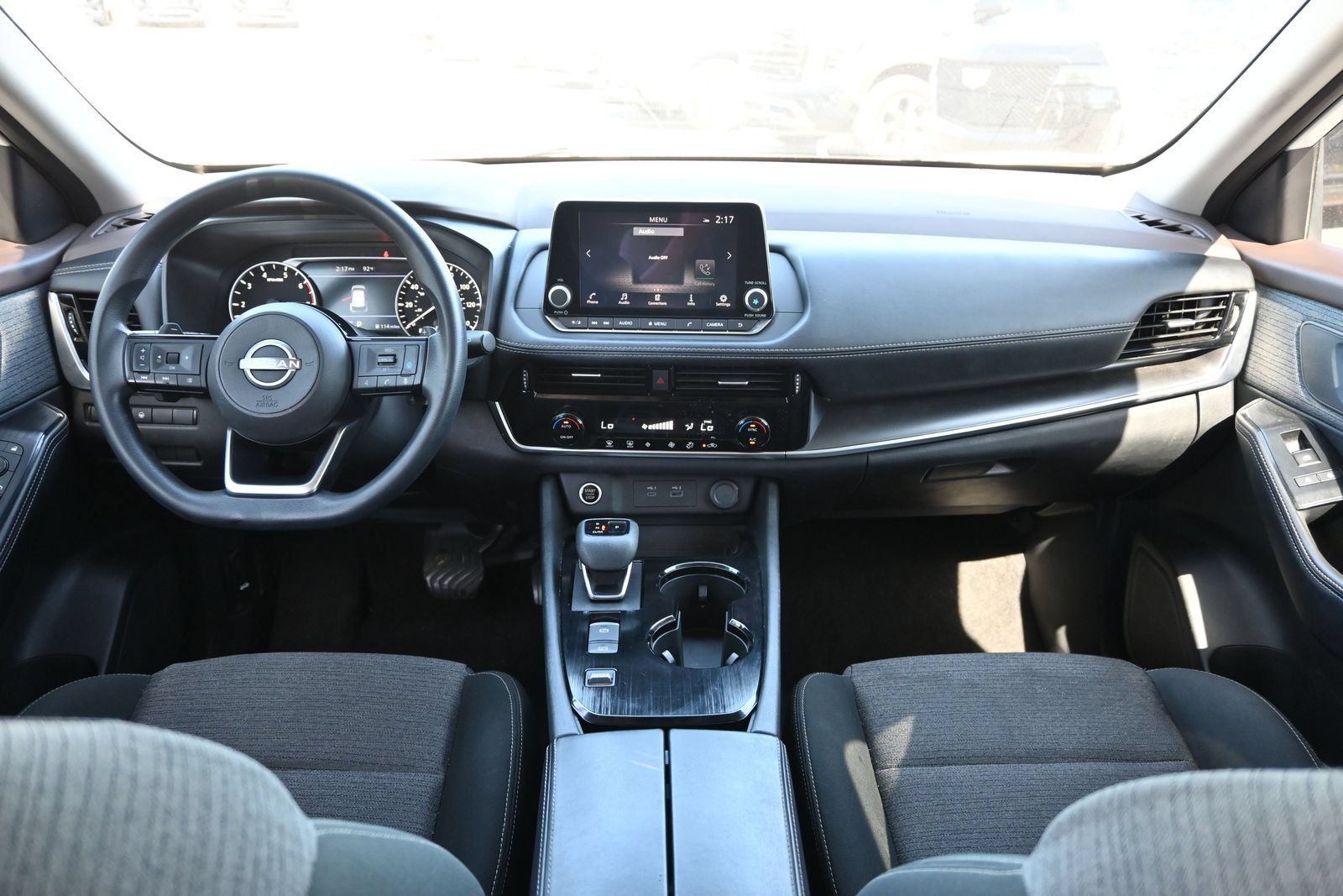 Used 2023 Nissan Rogue SV FWD image 7