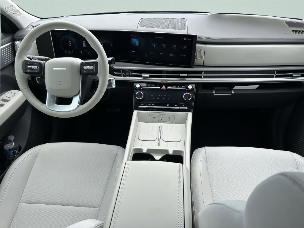 New 2026 Hyundai Santa Fe SE FWD image 7