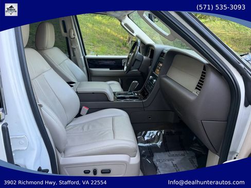 Used 2017 Lincoln Navigator Select AWD/4WD image 13