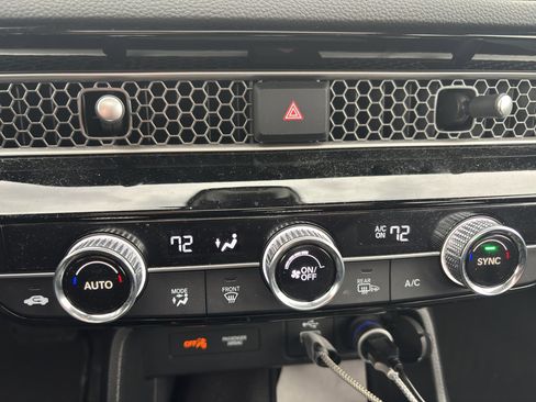 Used 2024 Honda Civic EX-L image 9