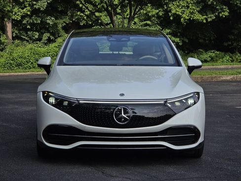 Used 2023 Mercedes-Benz EQS 450+ Sedan image 9