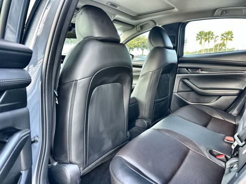 Used 2025 MAZDA MAZDA3 2.5 Turbo Sedan w/Premium Plus image 16