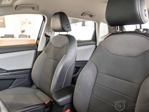 Used 2022 Volkswagen Taos SE image 17