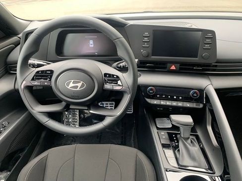 New 2026 Hyundai Elantra SEL Sport Premium FWD image 13