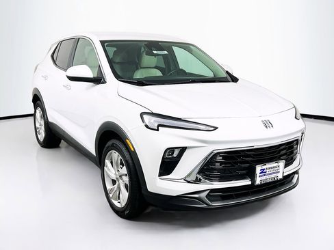 Used 2024 Buick Encore GX Preferred image 1