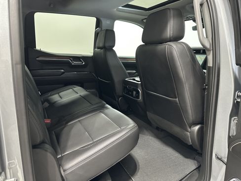 Used 2024 GMC Sierra 1500 Denali w/ Denali Reserve Package AWD/4WD image 17