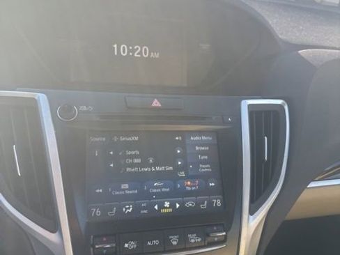 Used 2020 Acura TLX image 11
